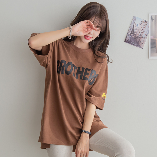 Solid cotton material! Relaxed fit printing Short-sleeve T-shirt