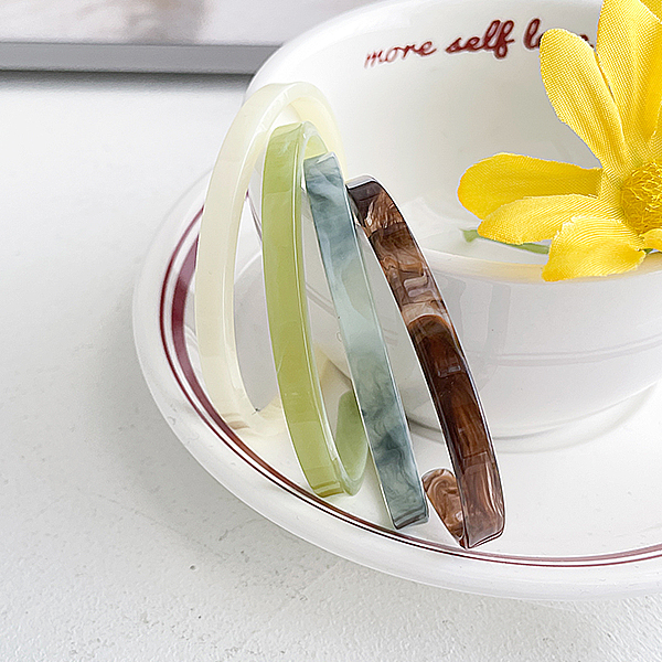 3,6,9 flat price/Perfect as a cool accent for this summer~~~ Slim bangle bracelet