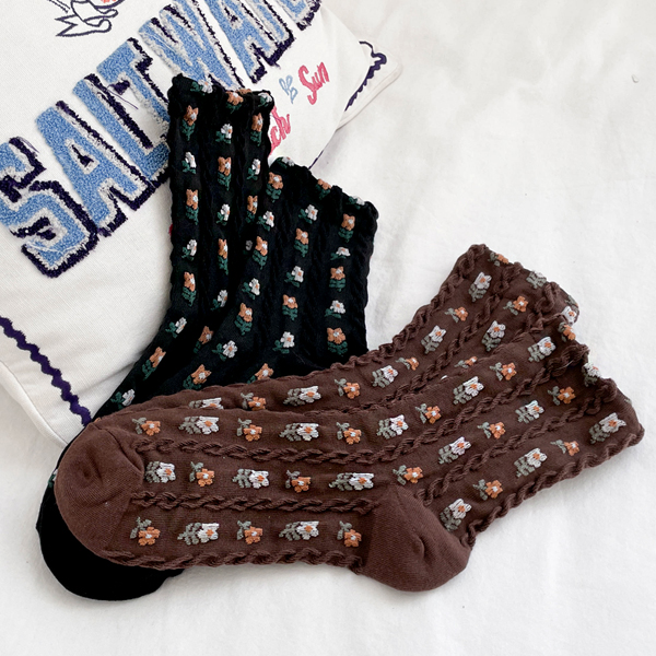 3,6,9 uniform price/Paz mid-neck socks with attractive cute flower pattern