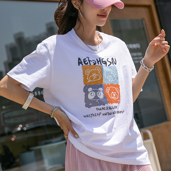 so cute! Refreshing loose fit short-sleeve T-shirt with lovely character drawings