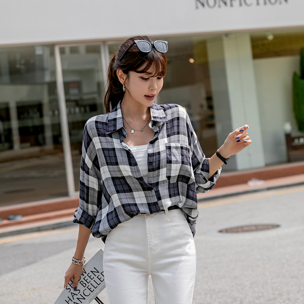 Loose fit stemmer check shirt with a stylish and vintage vibe