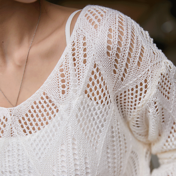 Soft and romantic see-through look style~ diamond Patterns net knit + Sleeveless shirts set