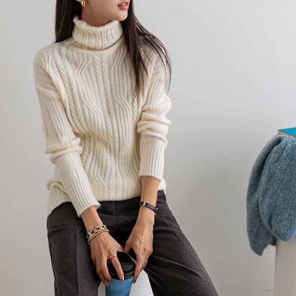 Lovely Color, Face-Evading Turtleneck~ Perfectly Fluffy Twiddle Knit to Length